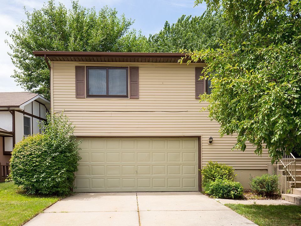 1st image of 949 Leawood Dr