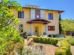 1338 Seena Ln, Ashland, OR 97520