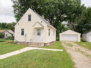 1206 10th St NE, Austin, MN 55912