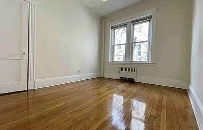107 Gordon St — Photo 4