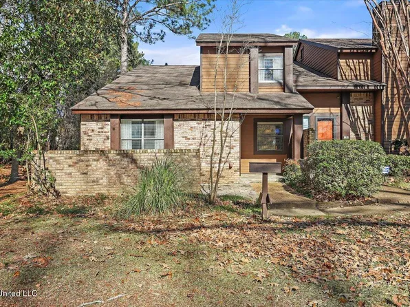 13 Shore Dr, Clinton, MS 39056