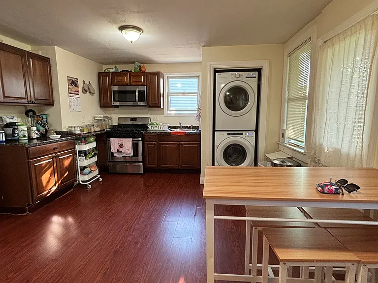 398 Bennington St #2 — Photo 3