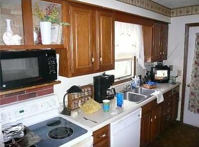4th image of 17744 Bridgeview Dr