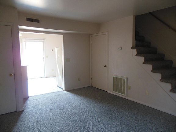 2nd image of 1707 Roanoke Ave SW APT 8
