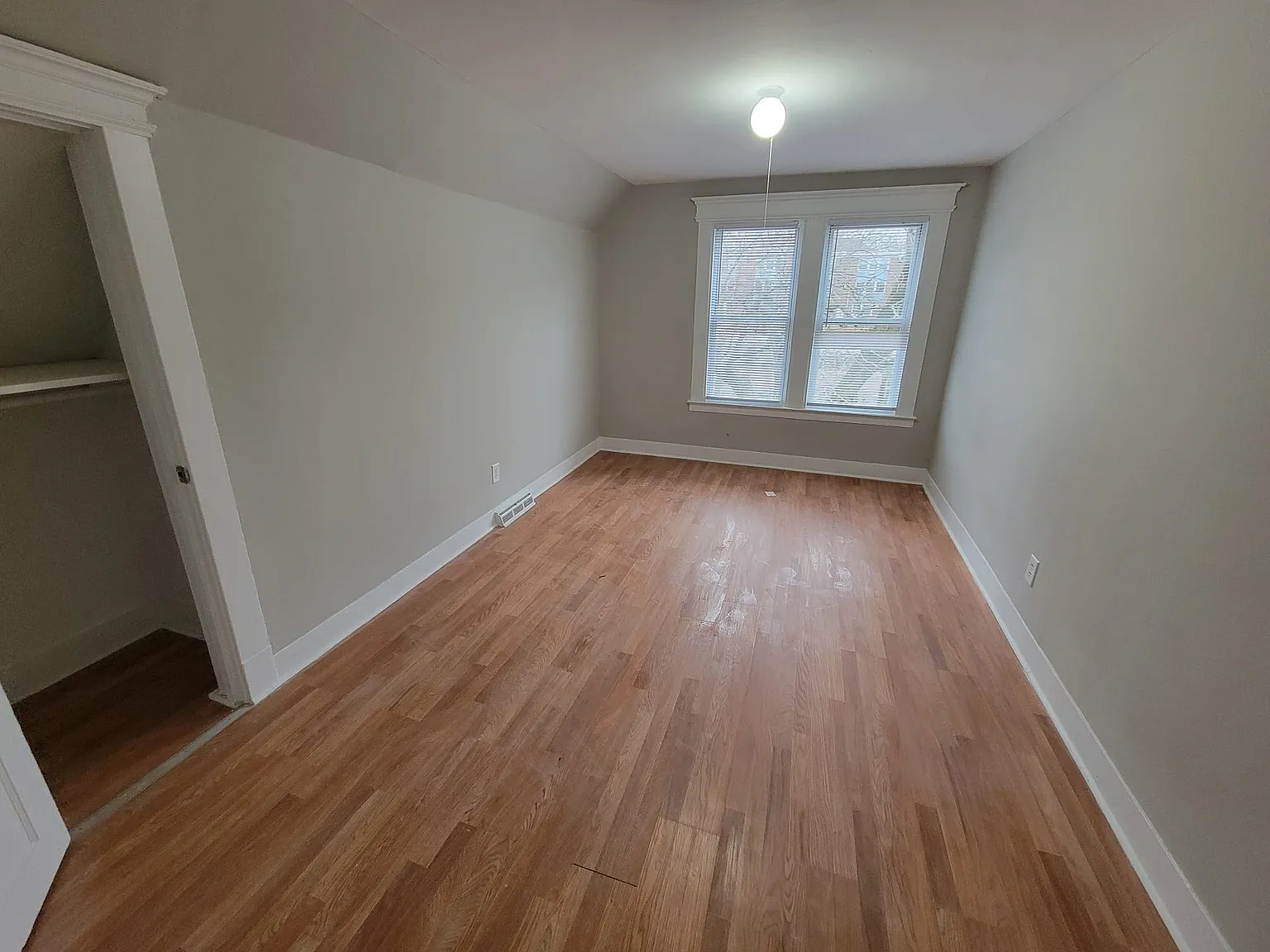 2 bed, $1,325 — Photo 3