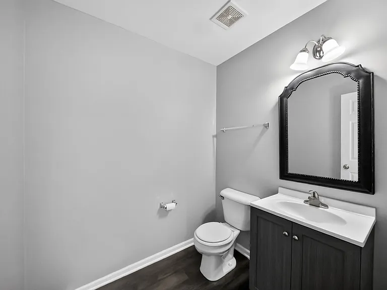 2321 Hudson Cir #2321 — Photo 3