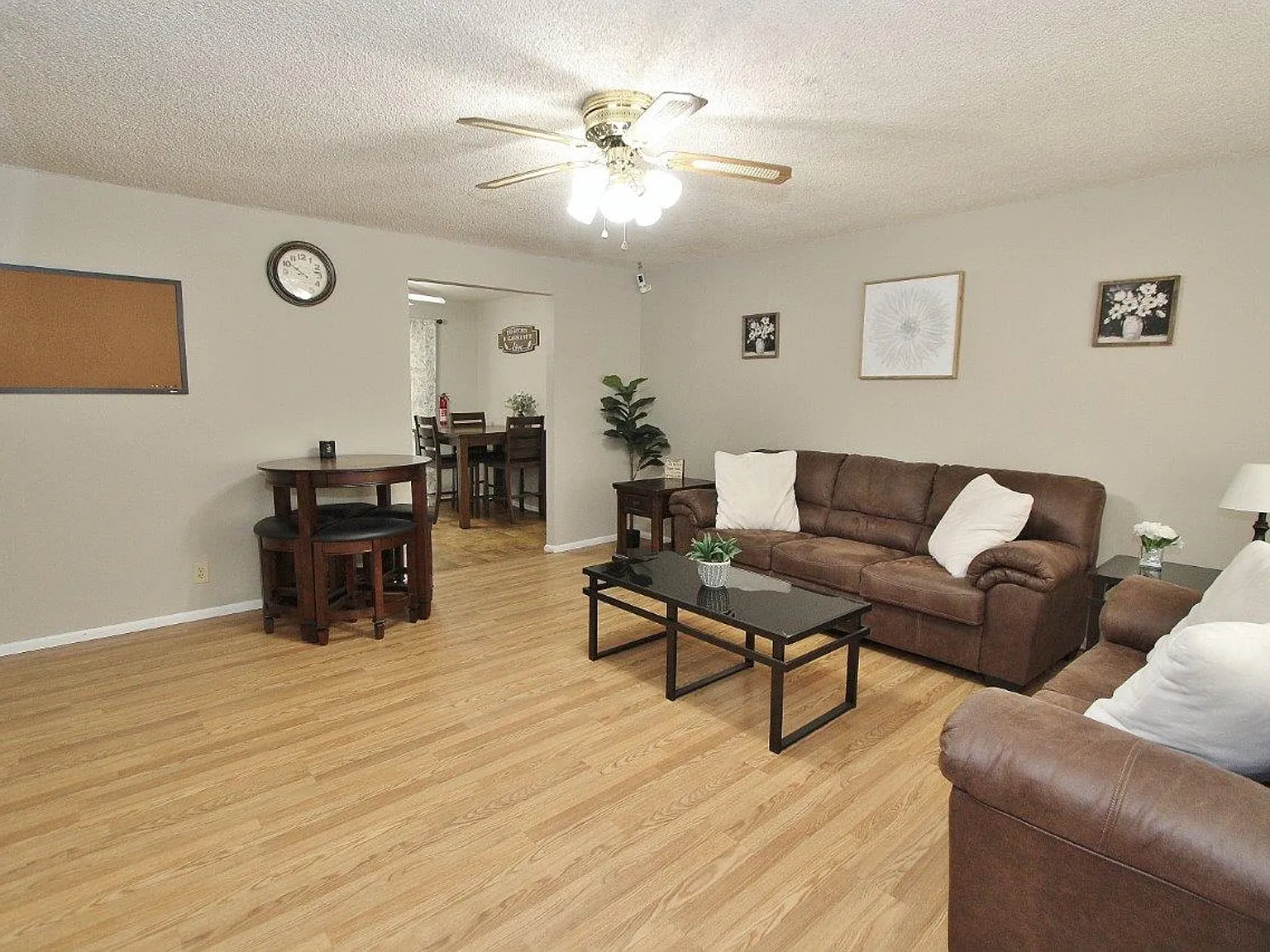 Evergreen House — Photo 2