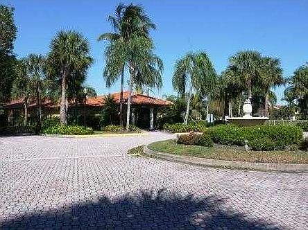 4th image of 10733 Cleary Blvd APT 105