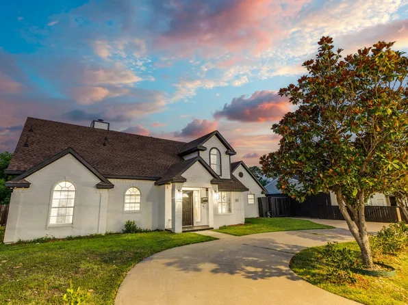 3304 Inwood Rd, Dallas, TX 75235