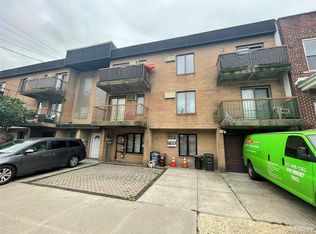 7614 69th Rd, Flushing, NY 11379
