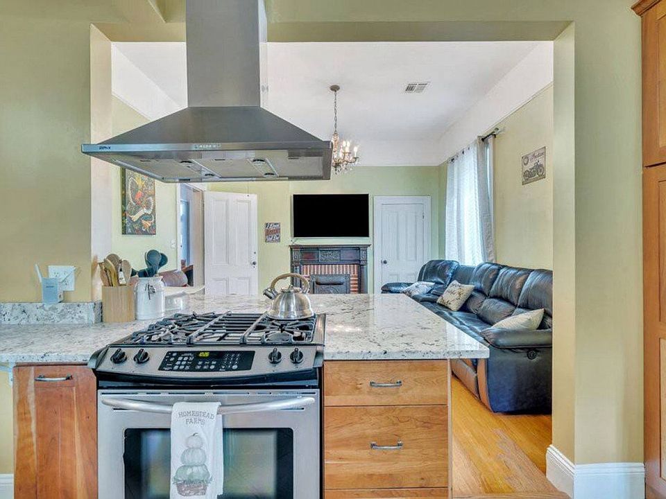 1st image of 3314 Carondelet St APT A