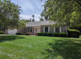 8225 Peach Blossom Ln, Evansville, IN