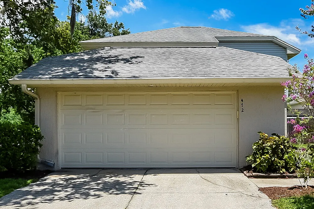 3 bed, 2.0 bath, 1660 sqft, $2,490 — Photo 1