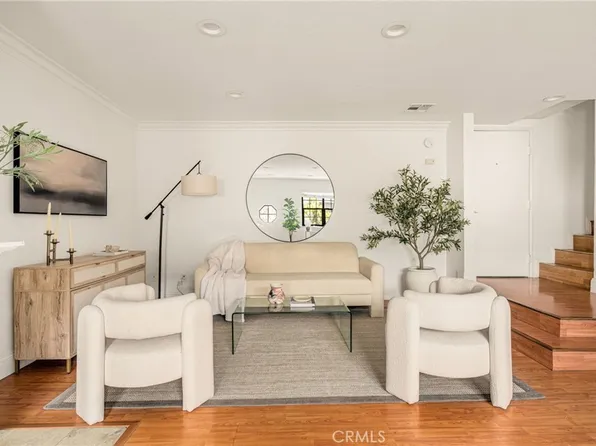 698 S Berendo St APT 206, Los Angeles, CA 90005