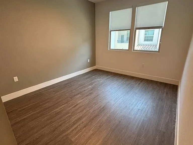 Cierra Apartments — Photo 78