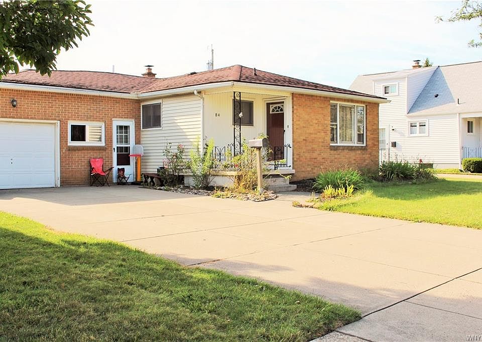 1st image of 84 Lemoine Ave