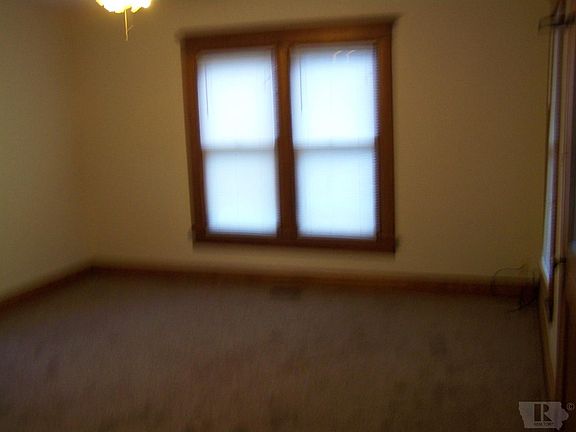 4th image of 139 Avenue C