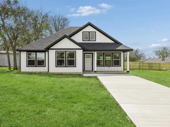 608 E South St, Itasca, TX 76055