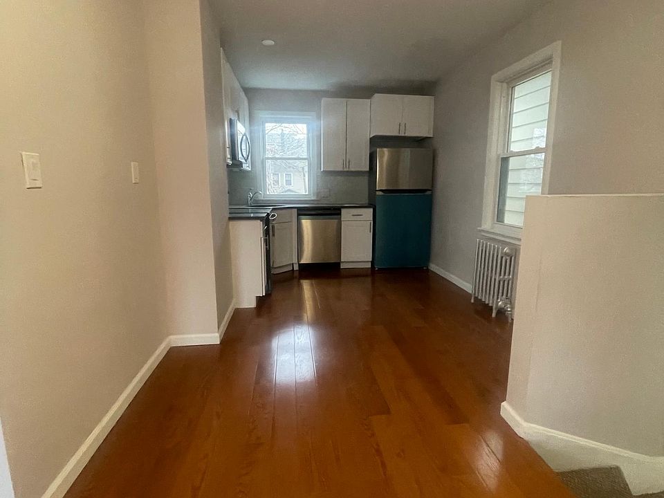 1st image of 428 Union Ave #2