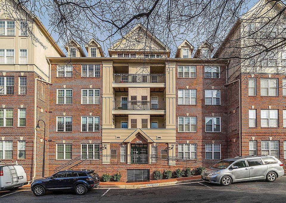 1st image of 1321 N Adams Ct APT 403