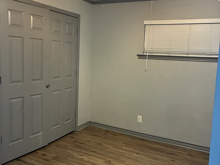 240 Turner Ln #242 — Photo 13