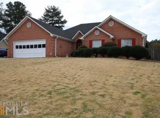57 Gleneagles Way, Fayetteville, GA