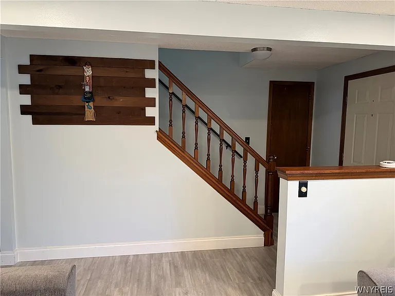 783 N French Rd — Photo 8