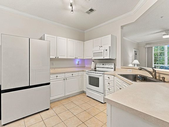 5th image of 5650 Barefoot Resort Bridge Rd. #423