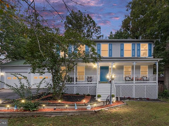 5th image of 10611 Maple Ridge Dr