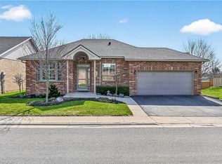 16 Northernbreeze St #63, Hamilton, ON L0R 1W0