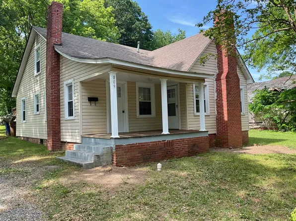 809 E Sumner St, Lincolnton, NC 28092