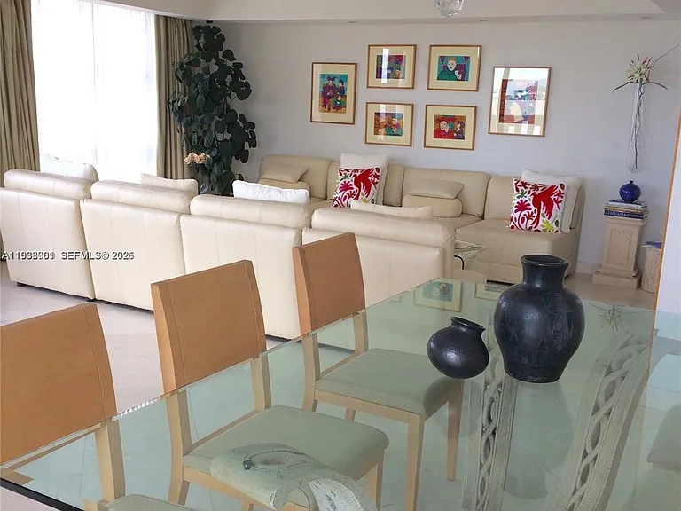 1121 Crandon Blvd #F1107 — Photo 2