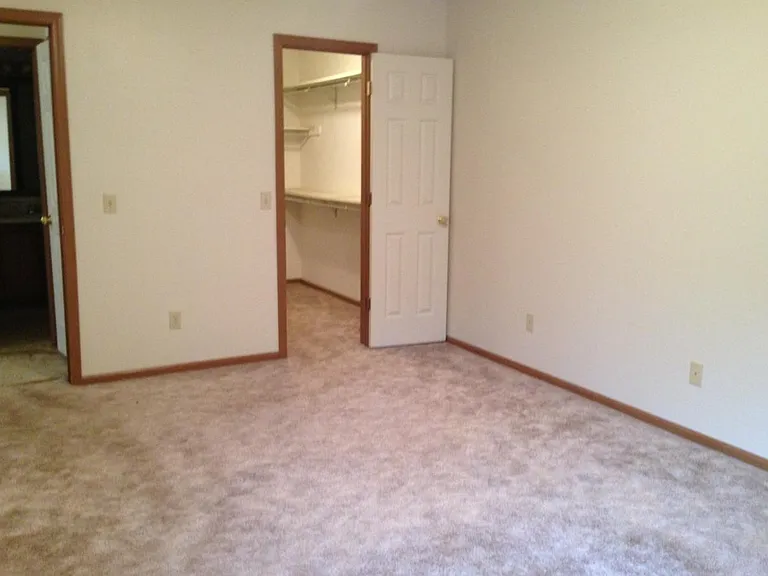 3568 Harris Ave NW — Photo 6