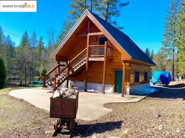 22481 Sandean Ln, Groveland, CA 95321