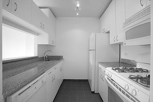 1st image of 200 W 60th St #*15a