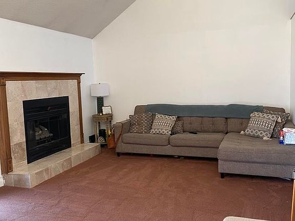 3rd image of 30 Marcy Ln