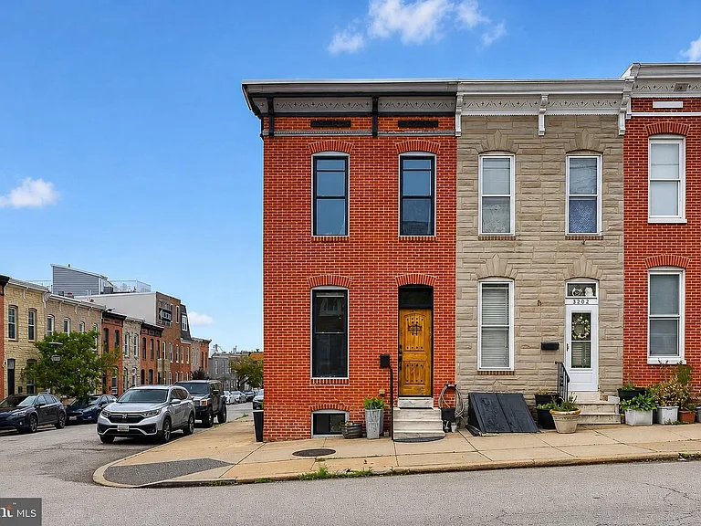 3200 Fleet St — Photo 2