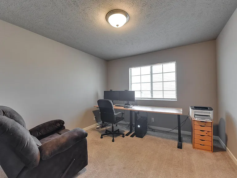 4801 N 181st St — Photo 26