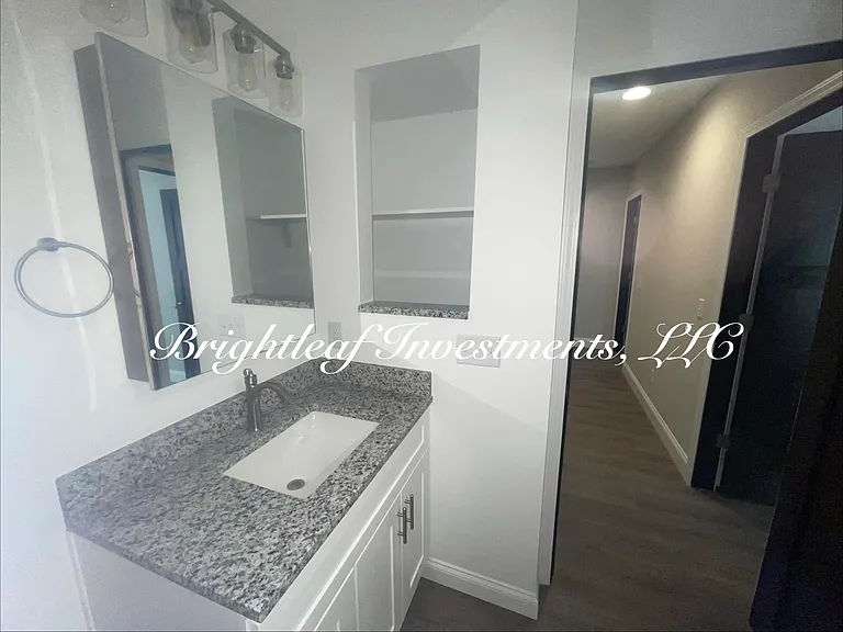 1016 Buckeye St — Photo 13