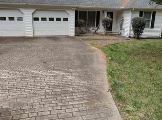 290 Chambers Rd, Commerce, GA 30530