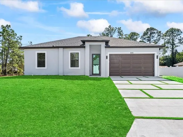 926 Winters St E, Lehigh Acres, FL 33974