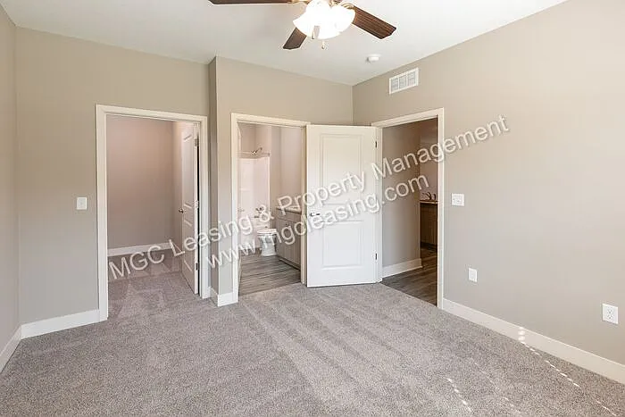 5621 NE 80th Ter #3D — Photo 15