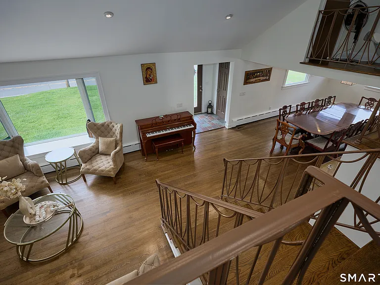 1374 Huntington Tpke — Photo 12