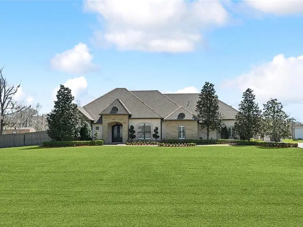697 Magnolia Ridge Rd, Boutte, LA 70039