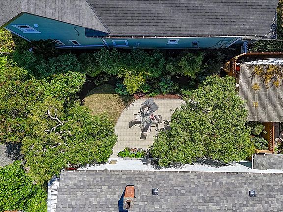 4th image of 1601 Haultain St #B