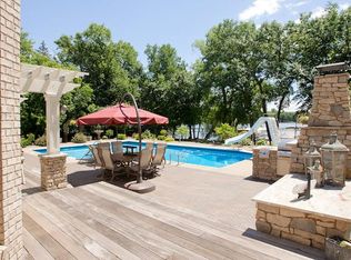 4067 Pine Point Rd, Sartell, MN 56377