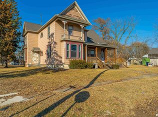 101 E Lincoln St, New Holland, IL 62671