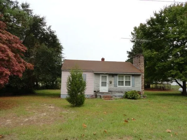 1911 Parker Ln, Rockingham, NC 28379