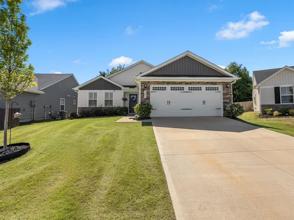 1209 Eutaw Springs Dr, Woodruff, SC 29388
