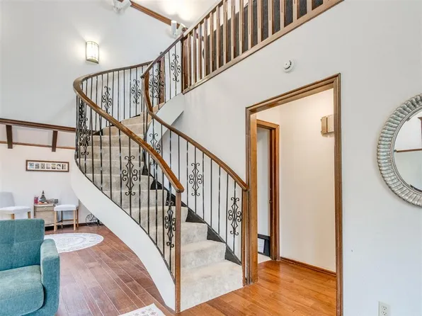 1615 Fox Hollow Rdg, Oklahoma City, OK 73131